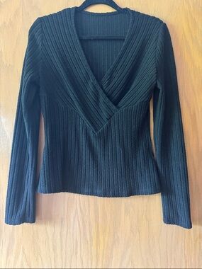 SHEIN Frenchy Surplice Neck Ribbed Black Textured Fabric Knit Tee